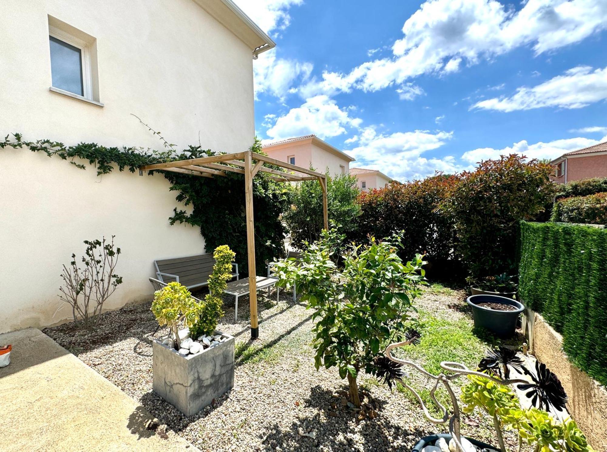 Jolie Maison Borgo Trois Chambres Trois Salles De Bain Εξωτερικό φωτογραφία